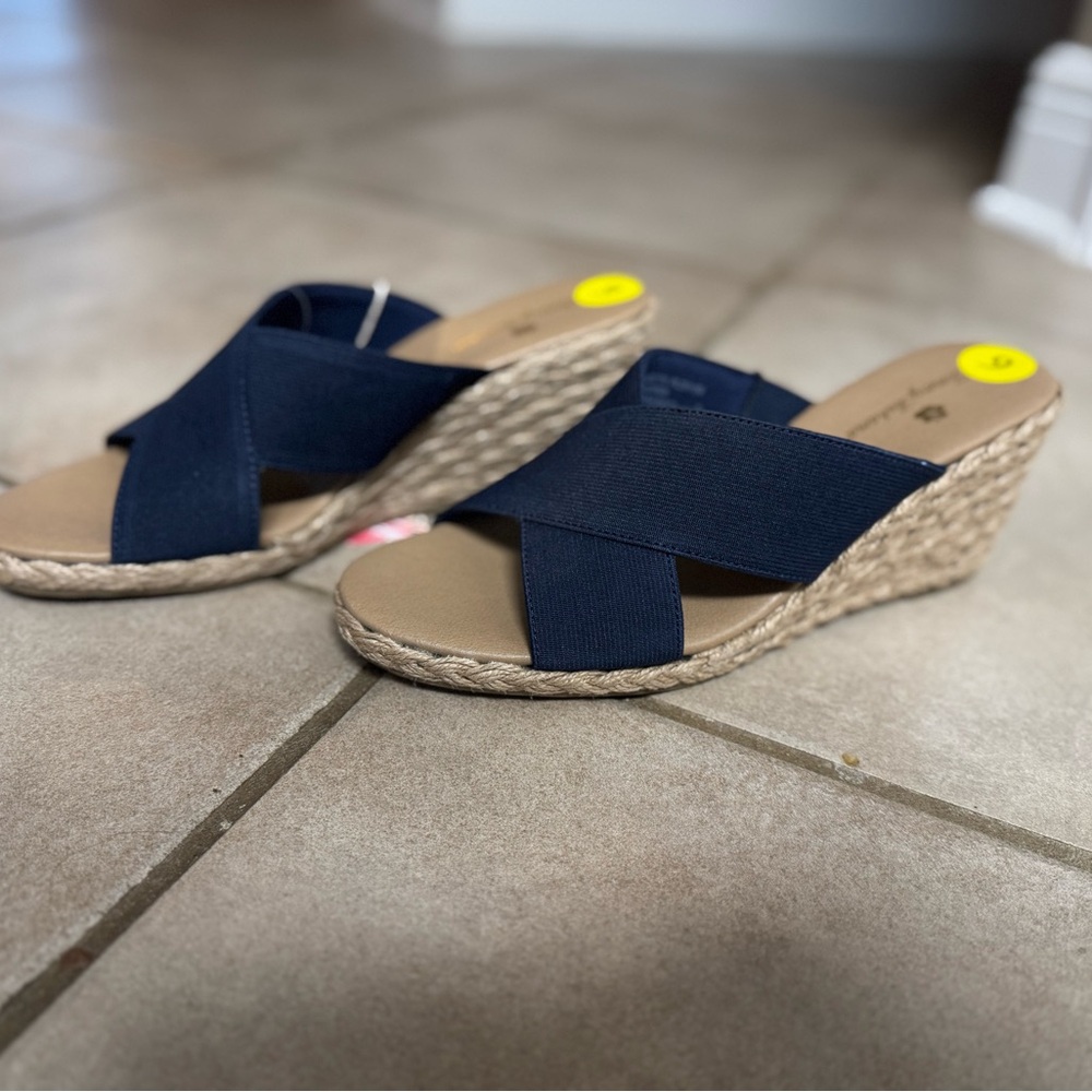Elegant Navy Wedge Sandals
